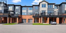 805 KINIW PRIVATE Ottawa, ON K1K 4Z4