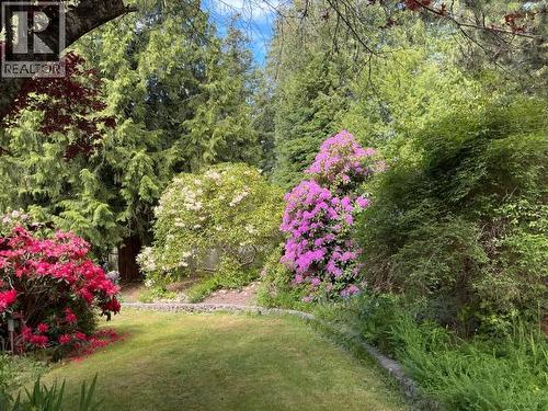9573 Larson Road, Powell River, BC - Outdoor
