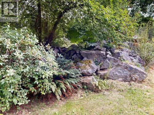9573 Larson Road, Powell River, BC - Outdoor