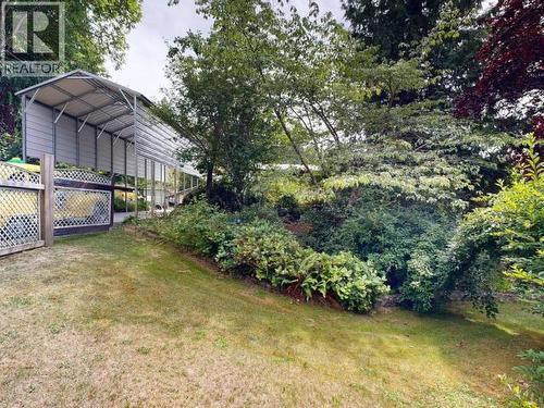 9573 Larson Road, Powell River, BC - Outdoor