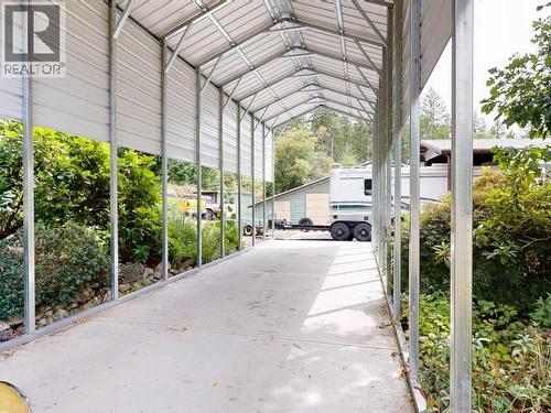 9573 Larson Road, Powell River, BC - Outdoor