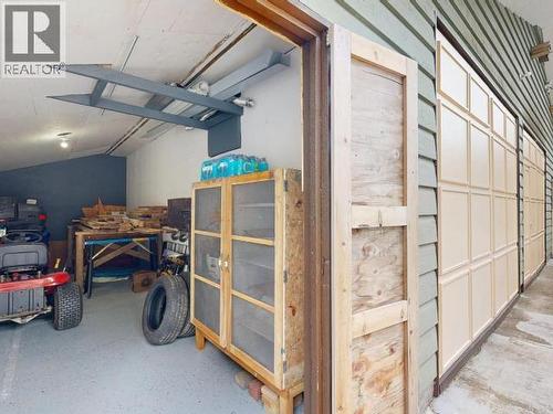 9573 Larson Road, Powell River, BC - Indoor