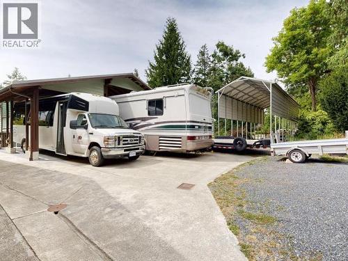 9573 Larson Road, Powell River, BC - Outdoor