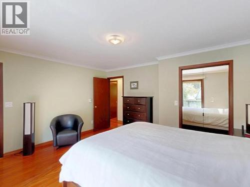 9573 Larson Road, Powell River, BC - Indoor Photo Showing Bedroom