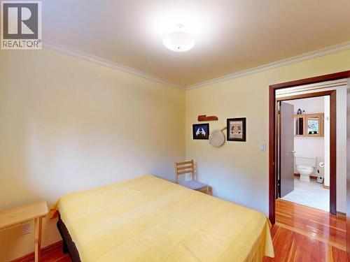 9573 Larson Road, Powell River, BC - Indoor Photo Showing Bedroom
