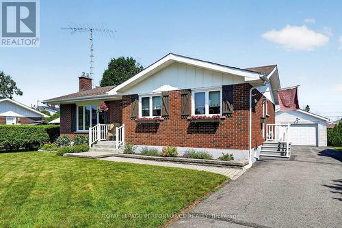 32 FROST AVENUE N  South Stormont, ON K0C 1P0