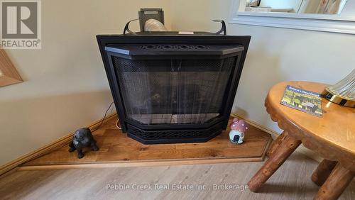 Gas fireplace - 6 Park Road, Central Huron (Goderich), ON 