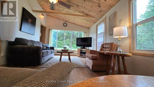 6 Park Road, Central Huron (Goderich), ON 