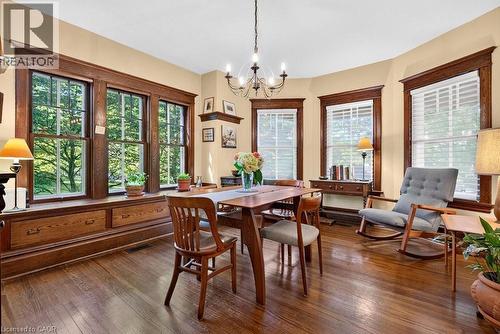 526 Burlington Avenue, Burlington, ON - Indoor