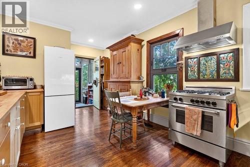 526 Burlington Avenue, Burlington, ON - Indoor
