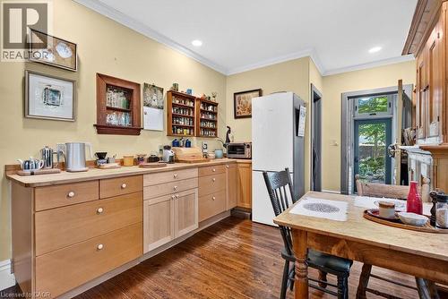 526 Burlington Avenue, Burlington, ON - Indoor