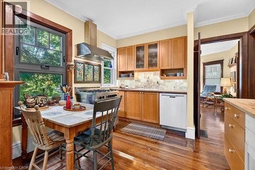 526 Burlington Avenue, Burlington, ON - Indoor