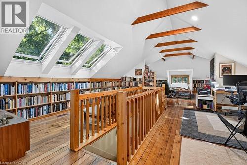 526 Burlington Avenue, Burlington, ON - Indoor
