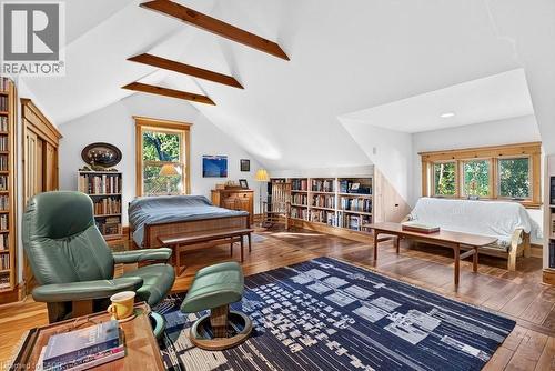 526 Burlington Avenue, Burlington, ON - Indoor Photo Showing Other Room