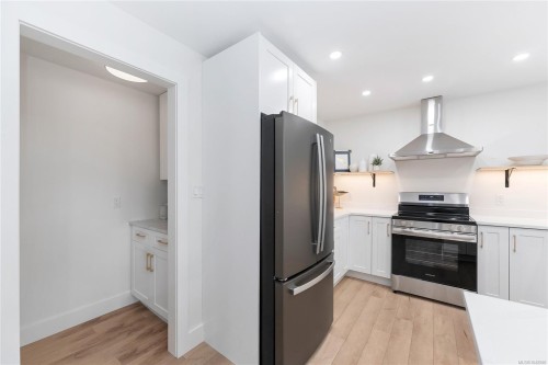 9370 Cottonwood Rd, Chemainus, BC 