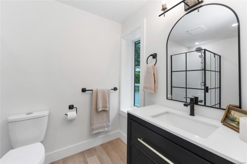9370 Cottonwood Rd, Chemainus, BC 