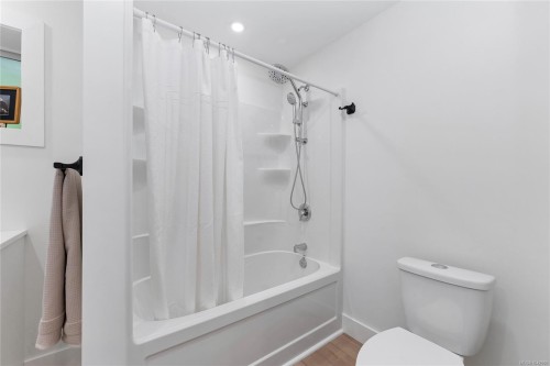 9370 Cottonwood Rd, Chemainus, BC 