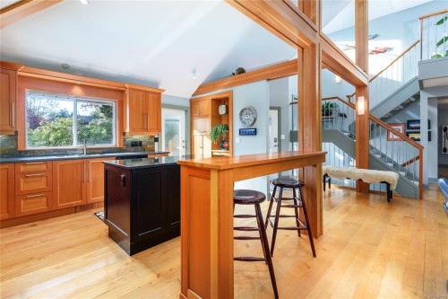 1716 Tofino Pl, Comox, BC 