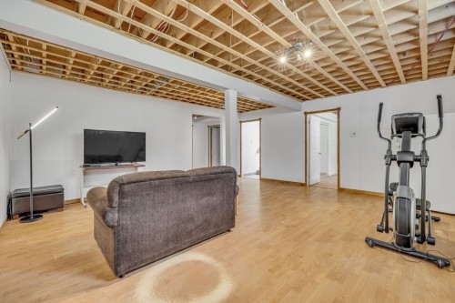 Salle familiale - 142 Rue Du Parc, Shannon, QC 