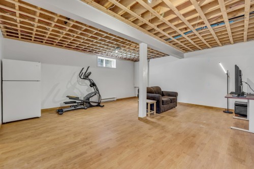 Salle familiale - 142 Rue Du Parc, Shannon, QC 