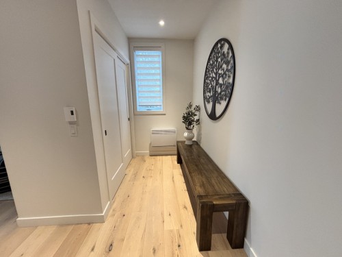 Hall d'entrée/Vestibule - 200-800 Rue De St-Jovite, Mont-Tremblant, QC - Indoor Photo Showing Other Room