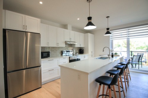Cuisine - 201-800 Rue De St-Jovite, Mont-Tremblant, QC - Indoor Photo Showing Kitchen With Upgraded Kitchen