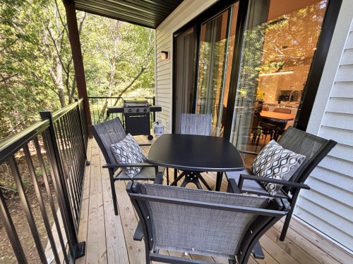 Balcon - 204-800 Rue De St-Jovite, Mont-Tremblant, QC - Outdoor With Exterior
