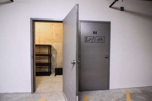 Storage - 303-800 Rue De St-Jovite, Mont-Tremblant, QC - Indoor Photo Showing Other Room