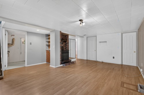 Family Room - 988 18E Avenue, Laval (Fabreville), QC - Indoor Photo Showing Other Room