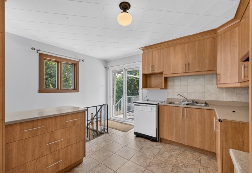 Kitchen - 988 18E Avenue, Laval (Fabreville), QC - Indoor Photo Showing Kitchen