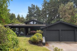 257 Dutnall Rd Metchosin, BC V9C 4B4