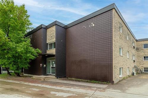 202-211 Coniston St, Winnipeg, MB 