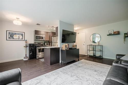 202-211 Coniston St, Winnipeg, MB 