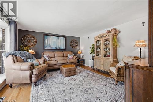 89 Geneva Crescent, Kitchener, ON 