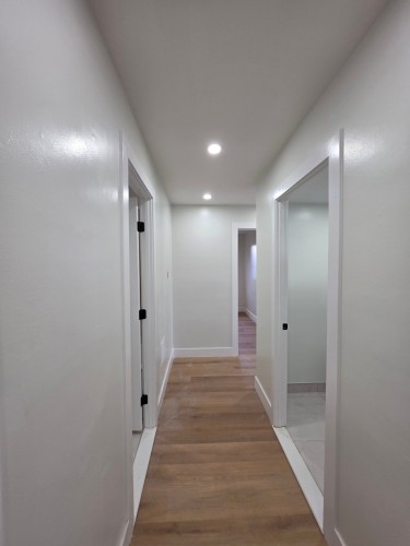 Mud Room - 140-290 Rue Lawrence, Longueuil (Greenfield Park), QC - Indoor Photo Showing Other Room