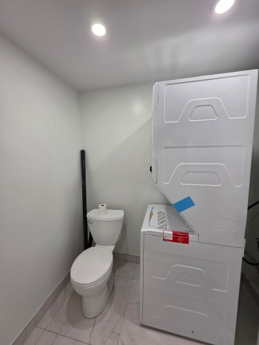 Powder room - 140-290 Rue Lawrence, Longueuil (Greenfield Park), QC - Indoor
