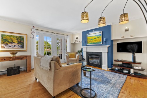 Salon - 2-58 Rue Bourget, Gatineau (Hull), QC - Indoor Photo Showing Living Room With Fireplace