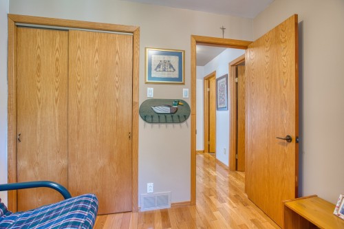 Chambre à coucher - 275 Ch. Du Mont-Loup-Garou, Sainte-Adèle, QC - Indoor