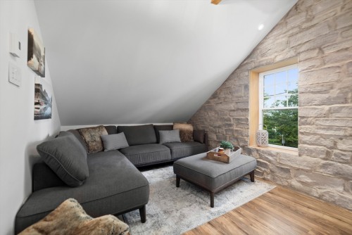 Salle familiale - 81Z Route 223, Lacolle, QC 