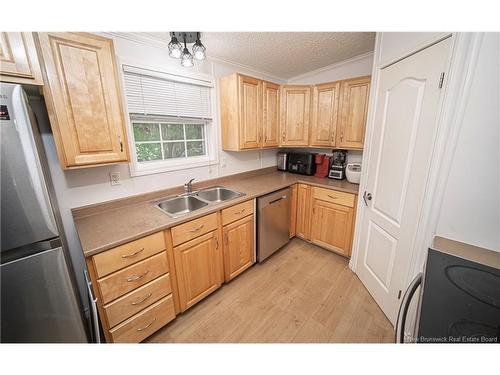 21 Kellys Dr, Fredericton, NB 