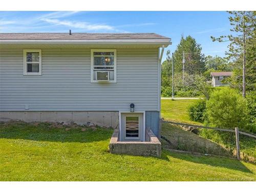 77 Law Ave, Hampton, NB 