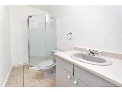11 Baxter Crt, Fredericton, NB 