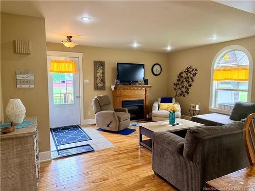 98 Islandview Dr, Miramichi, NB 