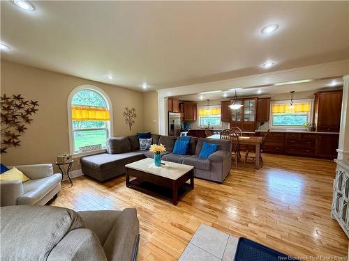 98 Islandview Dr, Miramichi, NB 