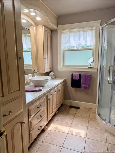 98 Islandview Dr, Miramichi, NB 