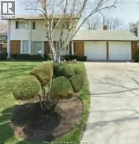 2722 Sierra Drive, Windsor, ON - Outdoor