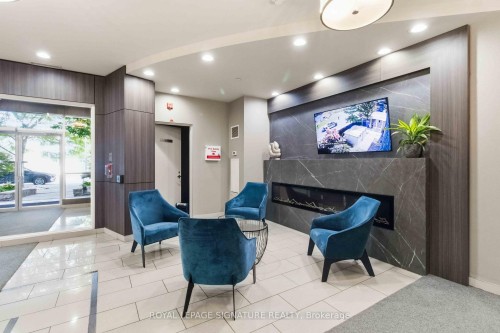 1812-185 Legion Road N, Toronto, ON - Indoor Photo Showing Other Room