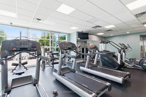 1812-185 Legion Road N, Toronto, ON - Indoor Photo Showing Gym Room