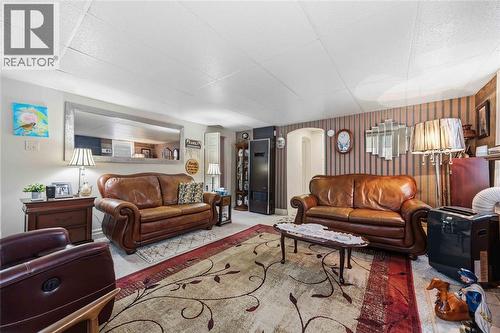 1978 Orchard Avenue, Sarnia, ON 