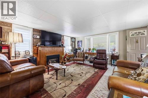 1978 Orchard Avenue, Sarnia, ON 